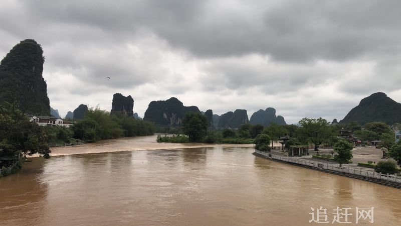 汶上县莲花湖湿地位于山东省济宁市汶上县城北沿滨湖大道两公里处，占地面积4360亩，省级湿地公园，是集湿地生态、民俗展示、人文景观、休闲娱乐、观光度假为一体的综合性**4A级旅游景区。