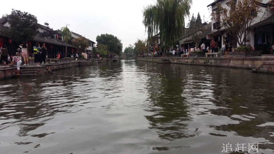 康平辽河**湿地公园位于辽宁康平县辽河干流西侧，包含辽河**性河流水面、辽河季节性洪泛形成的洪泛平原、草本沼泽和灌丛沼泽。