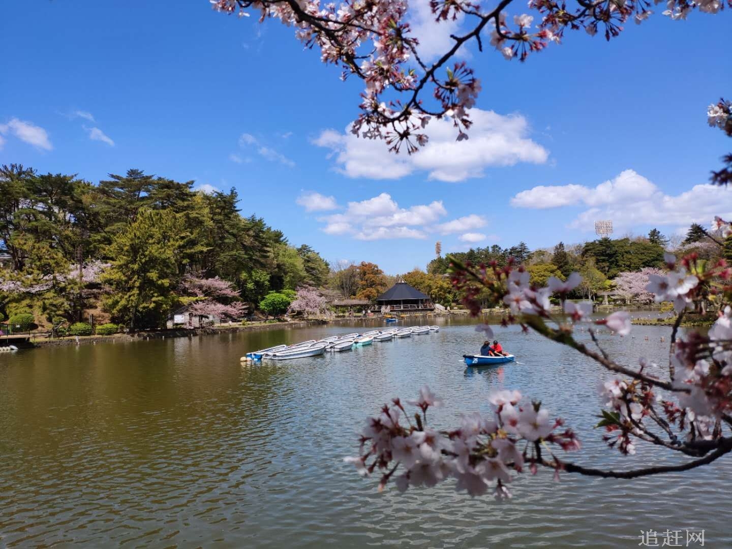 高城子水库（原共青团水库），位于吉林省德惠市境内的松花江二级支流朝阳沟中游，地处德惠市松花江镇的高家城子于榆树林子村交界的丘陵地带。