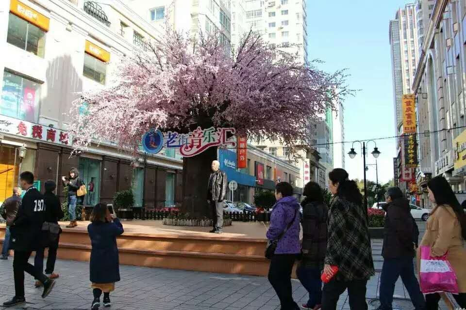 辽阳汽车修理学校遵守严格管理.科技的发展理念.全心全意致力于打造有实力的职业培训学校.学校专业设置涵盖汽车电工.电喷.机修.电子.美容.钣金喷漆.营销等完整的汽车培训网络体系。