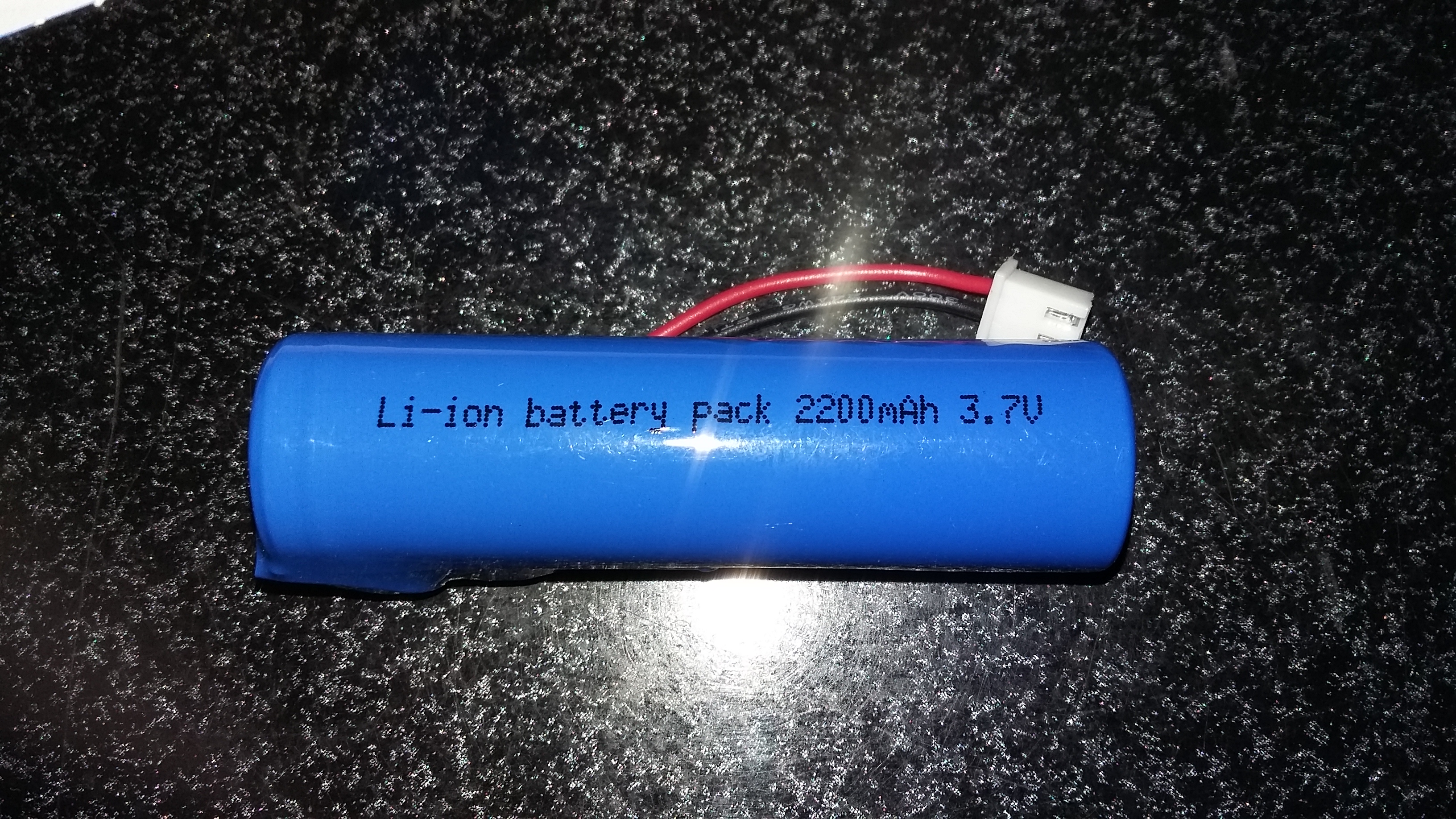 供应led头灯用3.7V2400mAH18650锂电池