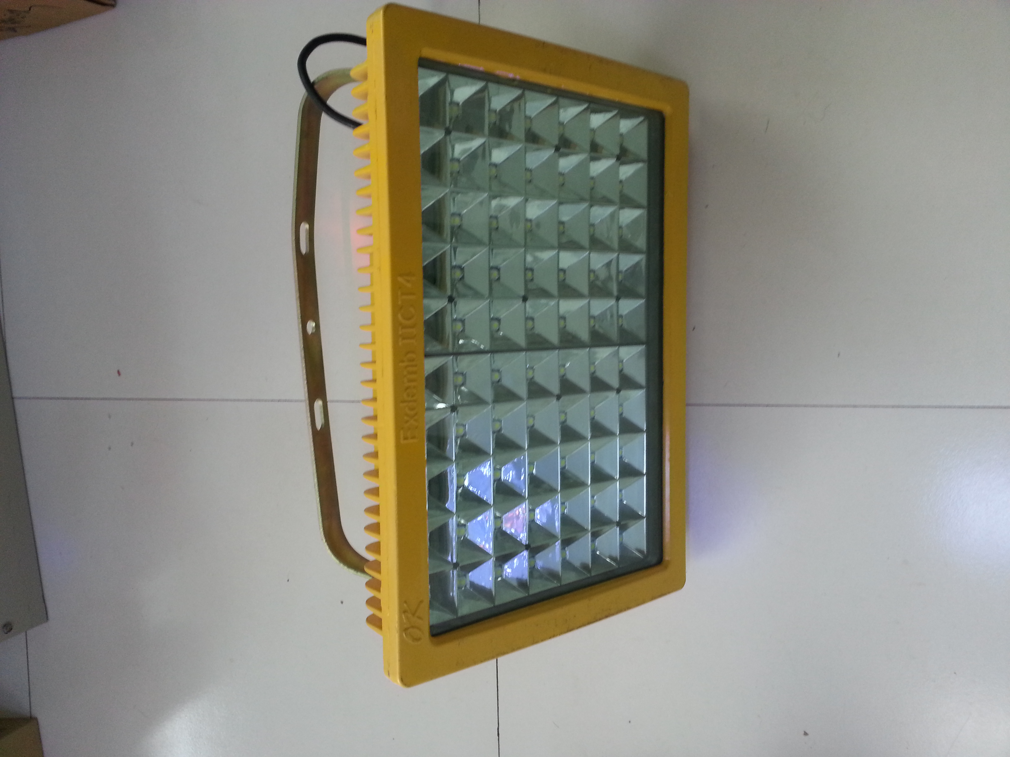 浙江温州浙江防**泛光灯厂家直销/200W/300W/报价/价格