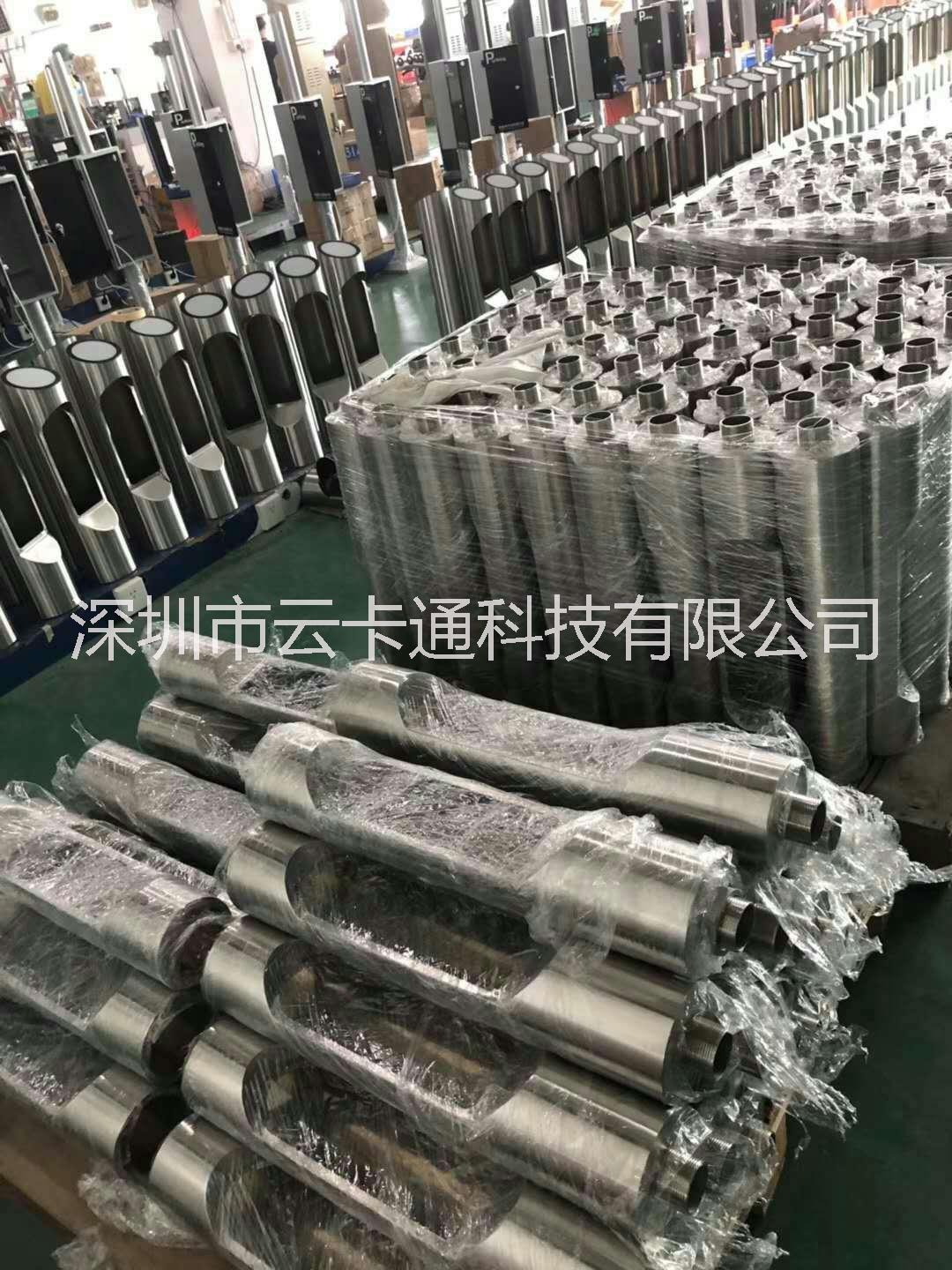 广东深圳供应云卡通小钢炮动态人脸识别智能门禁进出管理搭配人行通道闸进出管理