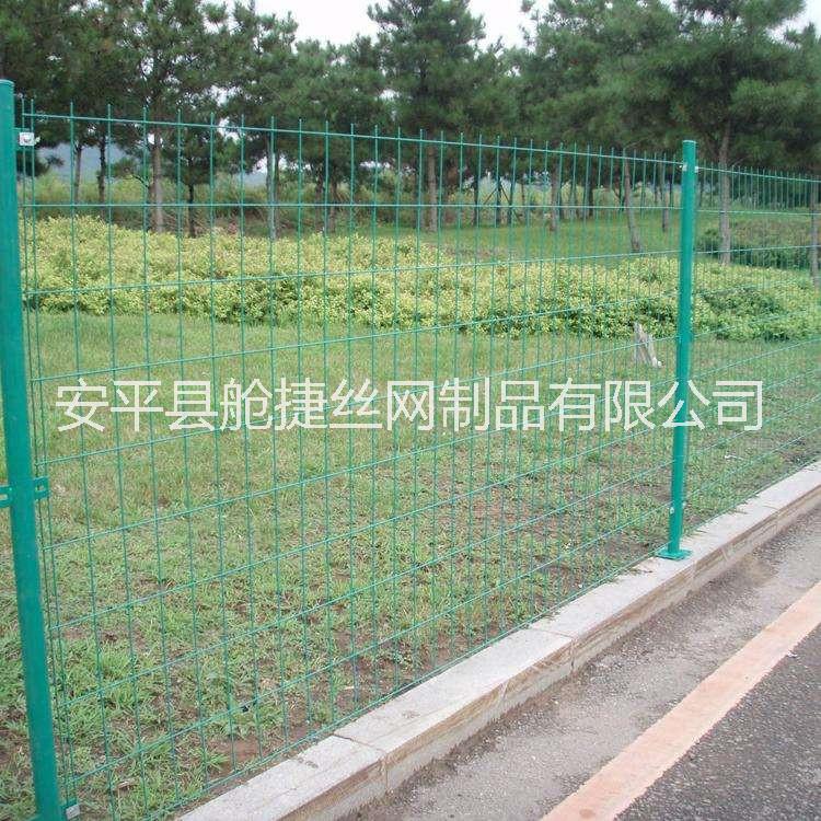 河北衡水厂家供应公路护栏网，pvc公路隔离网，交通防护铁丝网