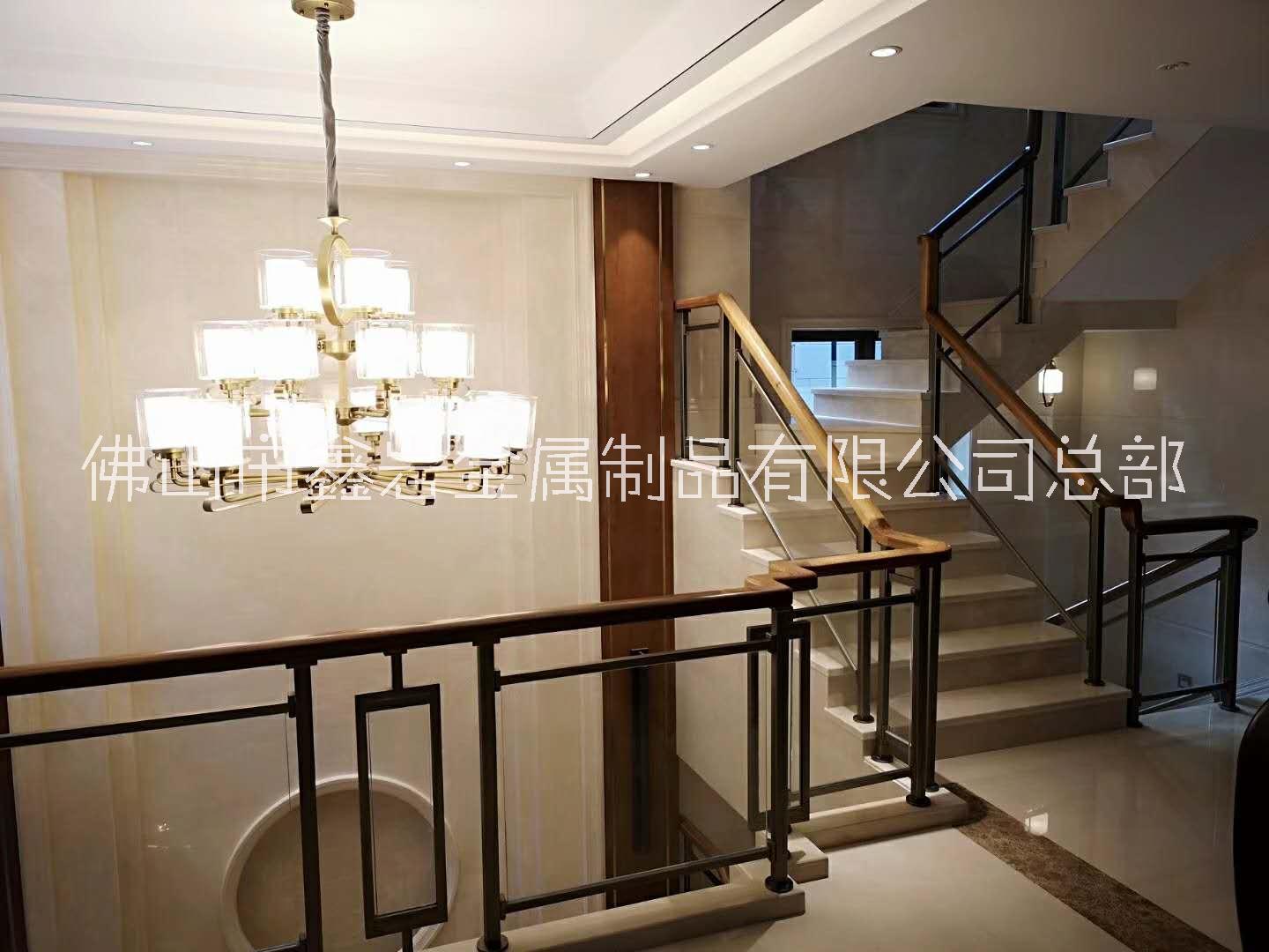 广东广东新中式铜楼梯护栏金属拉丝扶手简约现代装饰钢化玻璃铜护栏定制