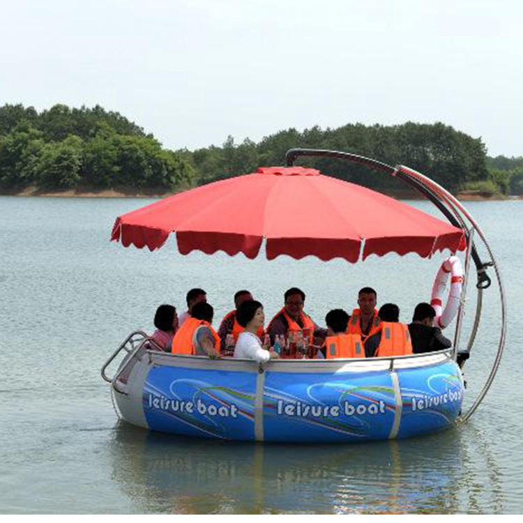 烧烤船手摇船夏天