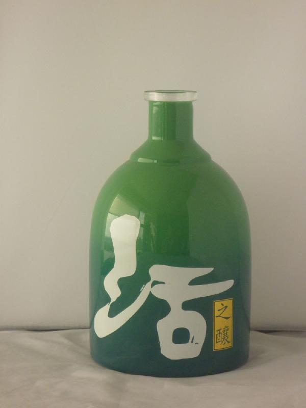 广东深圳供应玻璃酒瓶烤釉酒瓶