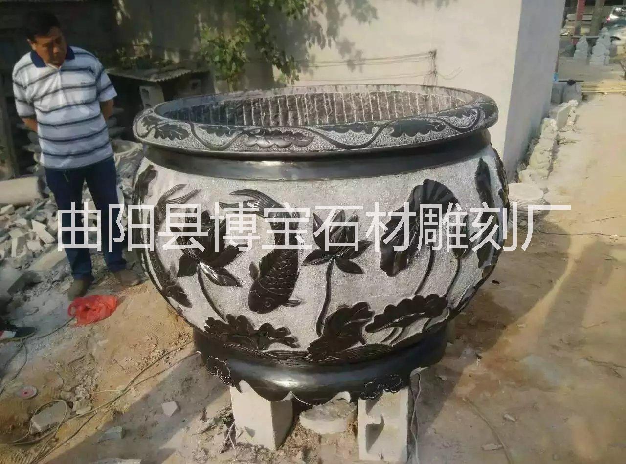 河北河北仿古青石鱼缸 老旧摆件 做旧石槽子 荷花石雕水缸 庭院聚宝盆摆件