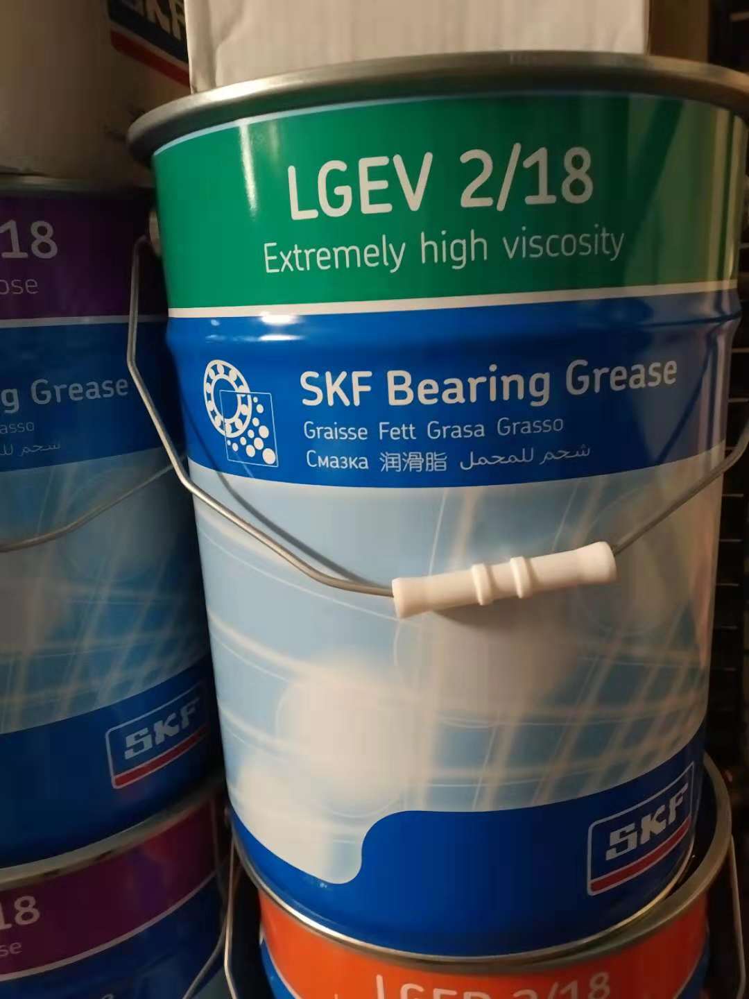 广东东莞SKF油脂 LGEV2/18 SKF含固体润滑剂的超高粘度轴承 润滑脂 LGEV2