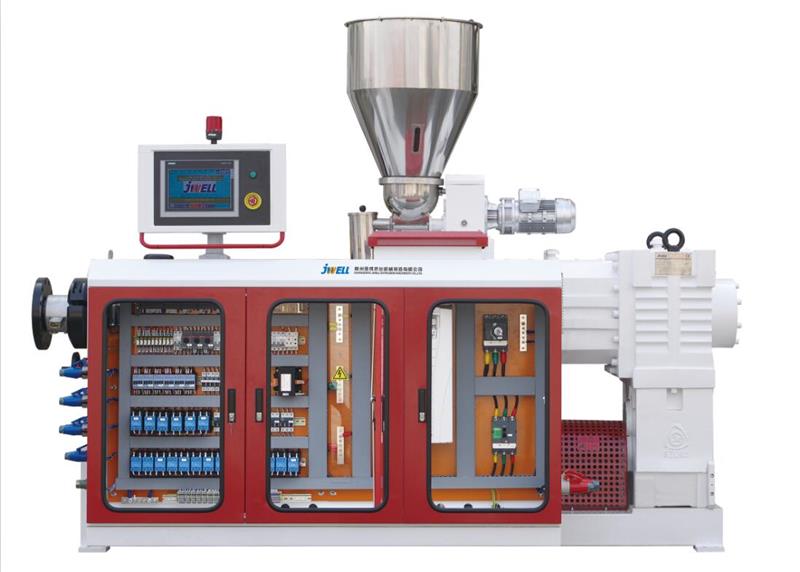 昭通PVC发泡板挤出设备制造-常州金纬挤出机械公司