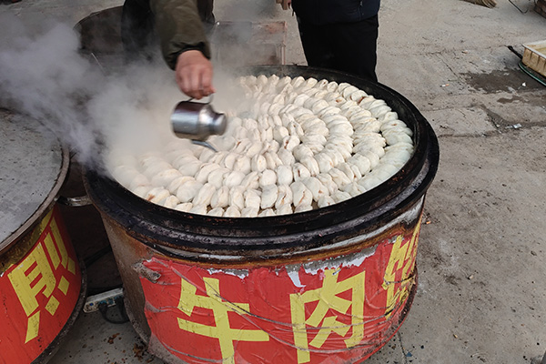 营房机械节能环保-新型水煎包平底锅多少钱