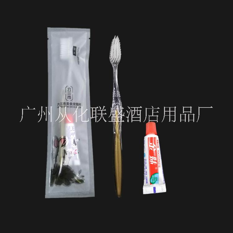 酒店宾馆专用一次性用品 一次性洗漱用品 二合一套装 环保袋套装 定做logo环保袋 盒装