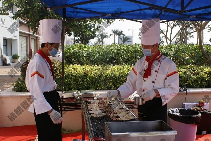 湖北武汉租用烧烤炉烧烤叉等工具-晴朗餐饮