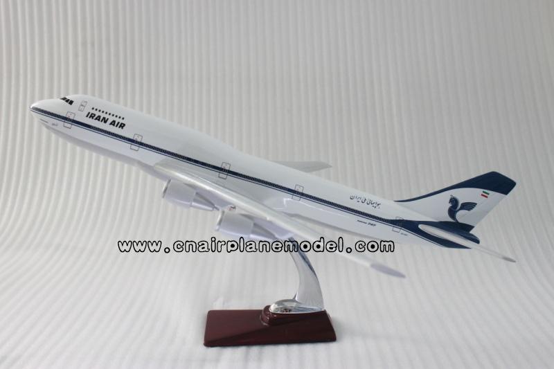 广东汕头供应树脂飞机模型B747-400伊朗航空47CM